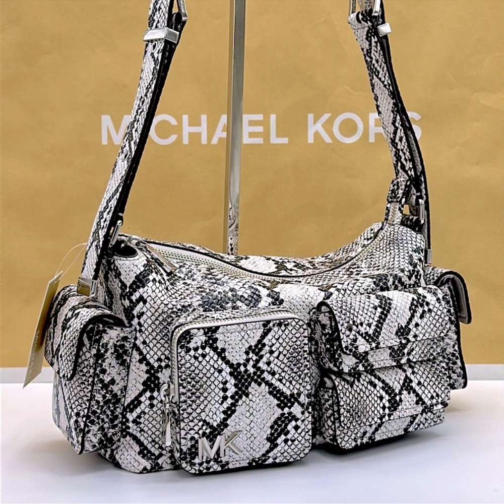 MICHAEL KORS Dakota Md Snake Embossed Leather Pocket Shoulder Bag
ALUMINUM
NWT - Picture 6 of 16